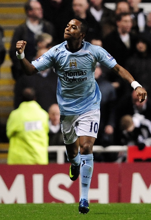 米兰14轮意甲被判5点球，与乌迪内斯并列最多（意甲前14轮米兰获判5次点球，与乌迪内斯并列第一）