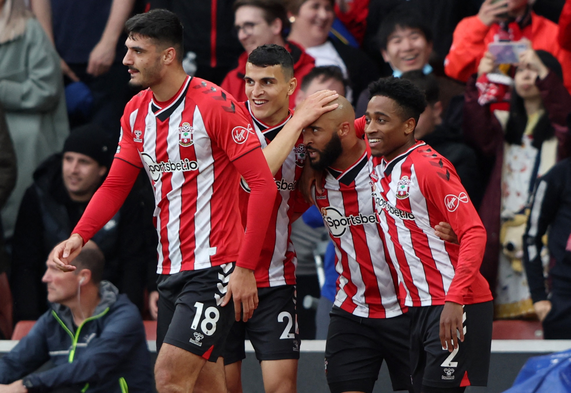 NBA：独行侠爆冷击败雄鹿