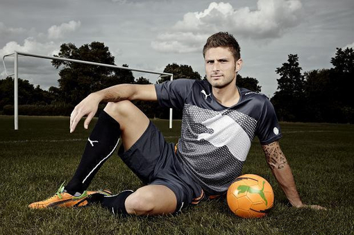 罗马诺：萨拉赫缺席欧冠为斯洛特和管理层共同决定（罗马诺：萨拉赫无缘欧冠，决定由斯洛特与管理层共同作出）