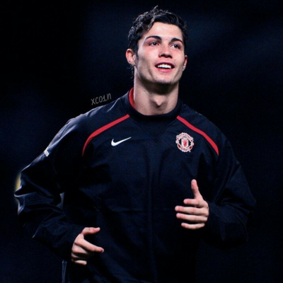 德天空：纽卡求购谢什科的新报价是总价9000万欧元