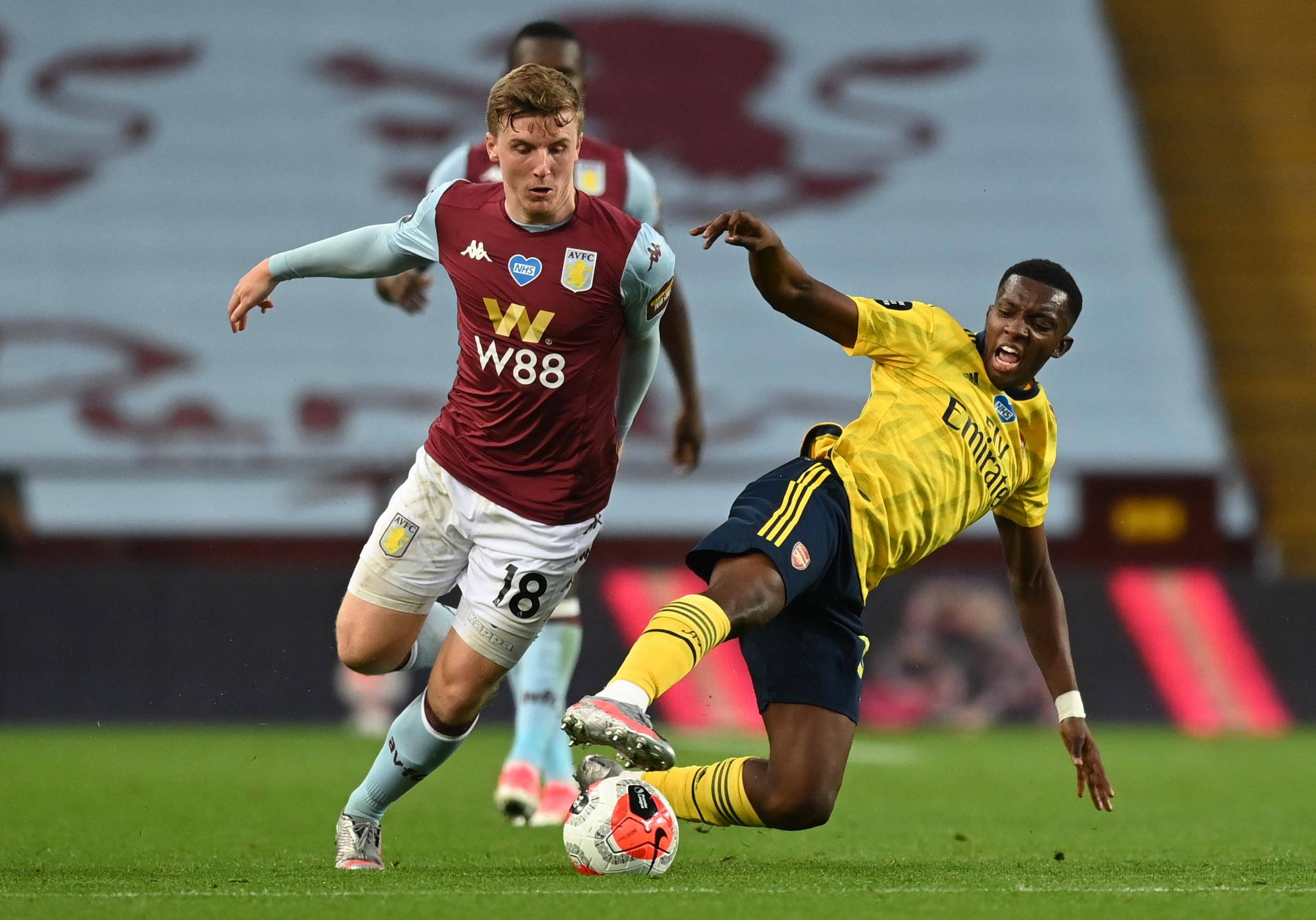 博主：戴琳在球迷去世当天还了5000元，仍有近3万欠款（博主称戴琳于球迷离世当天还款5000元，仍欠近3万元）