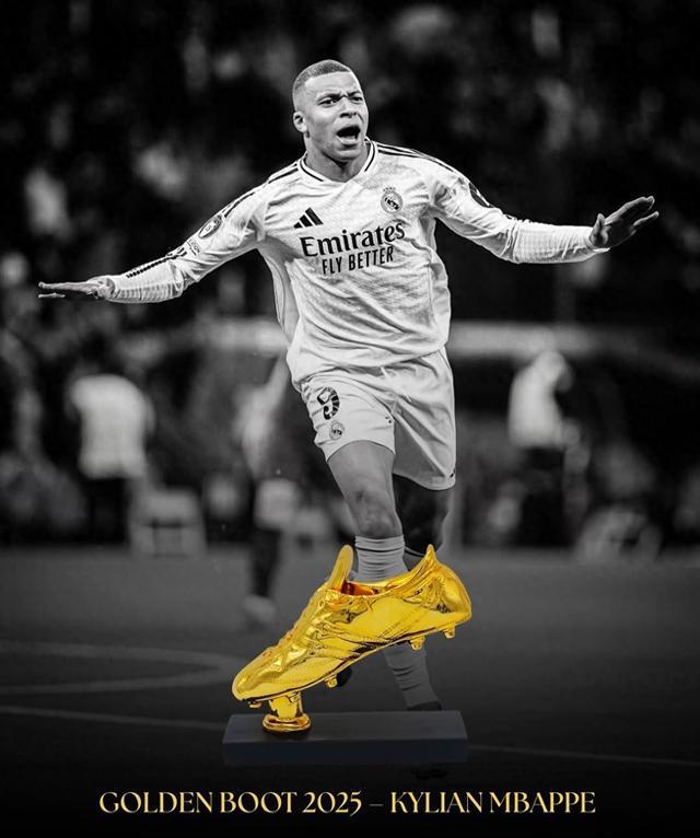 半场战报：阿贾克斯0-0加拉塔萨雷，双方破门乏术