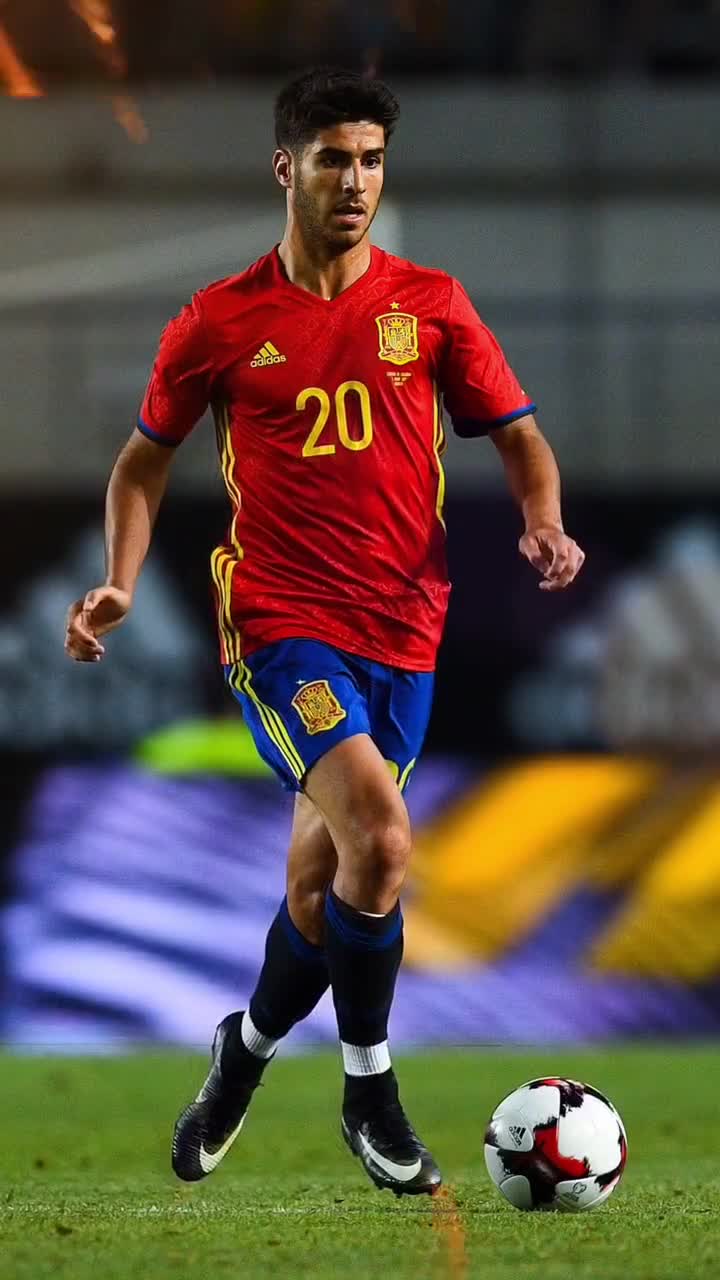 字母哥复出半场砍两双，雄鹿12记三分，半场1分领先