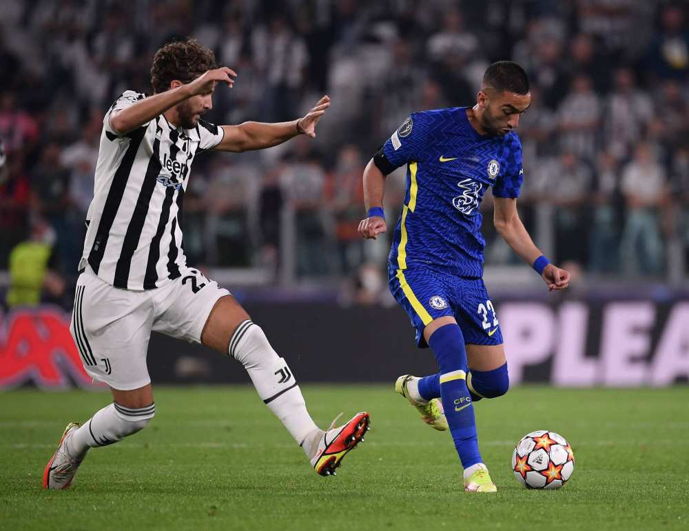 足球中超球员获选月最佳，数据联盟第一