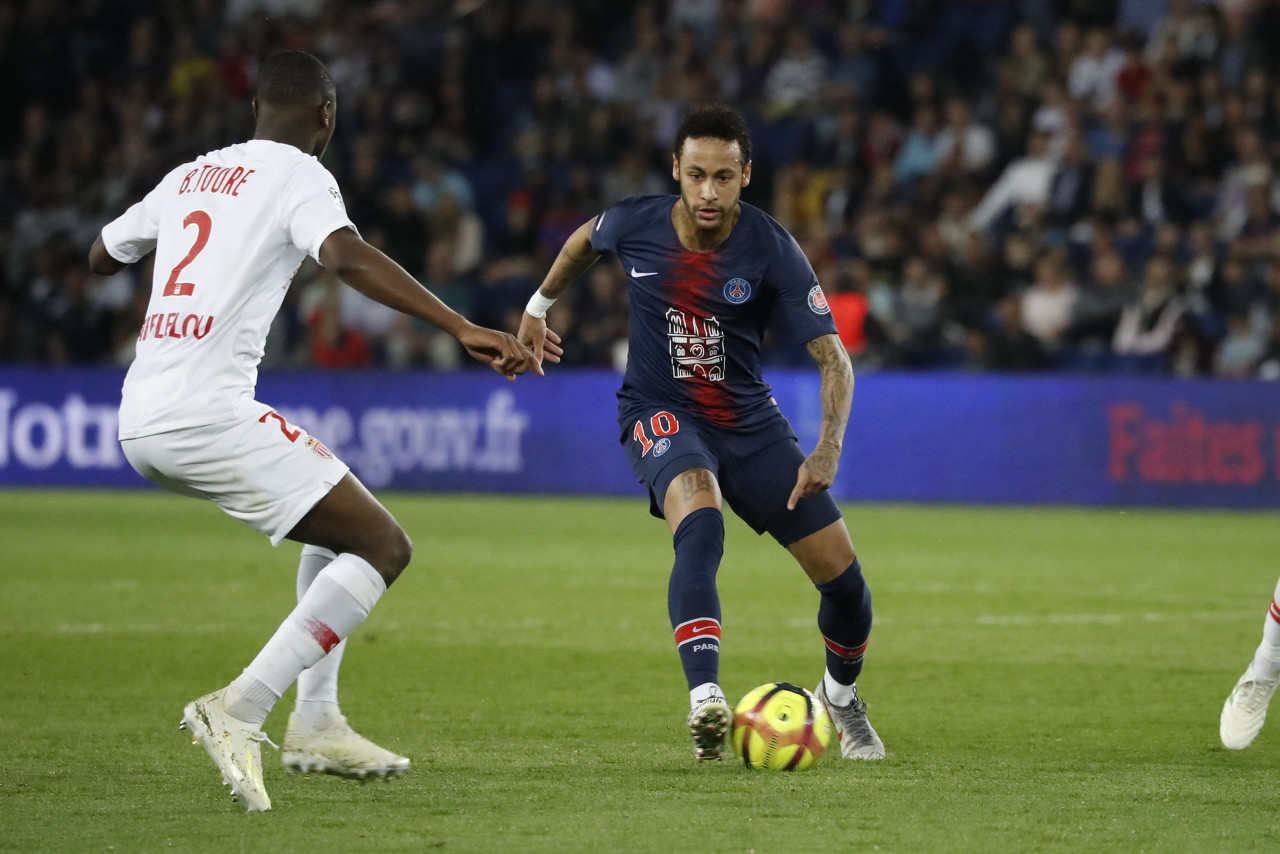 资深体育人：中国青训需要董路、孙继海，更需要足协拿出资源（资深体育人士：中国青训既需董路、孙继海，更需足协加大资源投入）