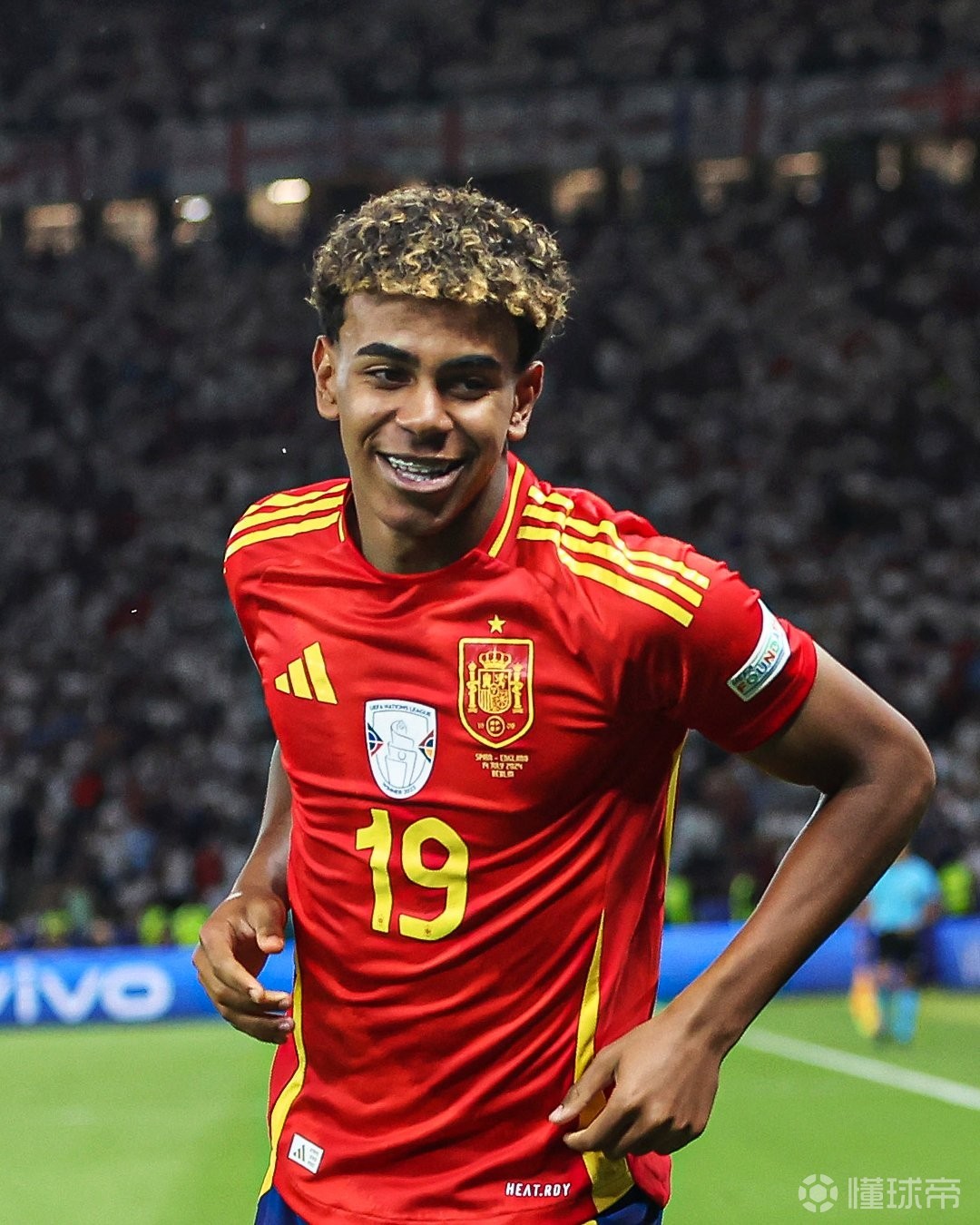 Shams：布克遭遇右腹股沟拉伤，一周后重新接受评估