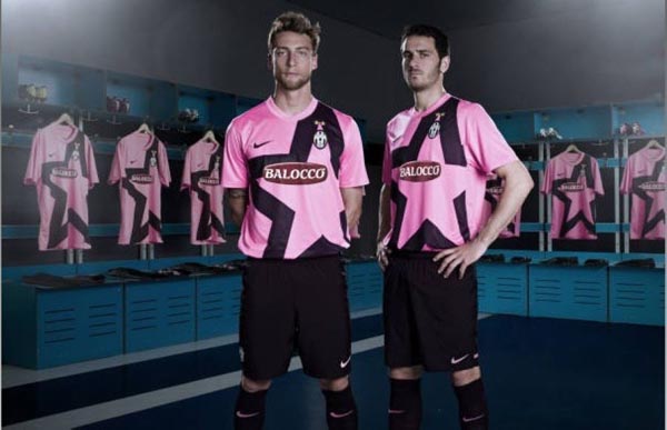 欧冠积分榜分析：各队晋级形势紧张,