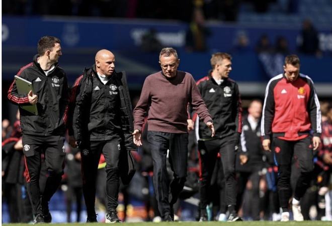 李帅与海港球迷同庆：尊敬的四星球迷，冠军是我们一起拿到的