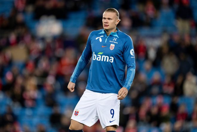 摩根・罗杰斯评最爱五大球星：有C罗无梅西，他是曼联球迷？（摩根·罗杰斯评选最爱五球星：C罗在列梅西落选，他是曼联球迷？）