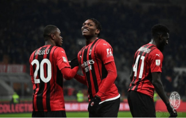 悲喜两重天！孙兴慜失点后表情极度痛苦，穆勒晋级后喜笑颜开