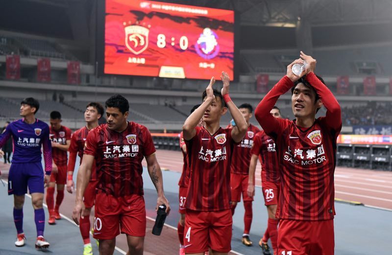 新赛季英超前瞻：红军卫冕难 阿森纳剑指破咒（英超新季前瞻：利物浦卫冕艰难，阿森纳誓破魔咒）