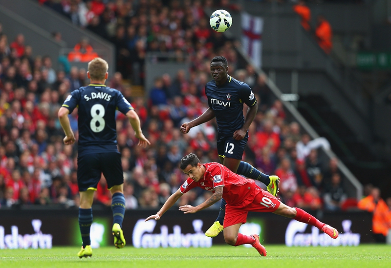 英超战报：哈钦森助攻，热苏斯头球制胜，森林1-0客胜狼队（英超战况：哈钦森助攻，热苏斯头槌一锤定音，森林客场1-0击败狼队）