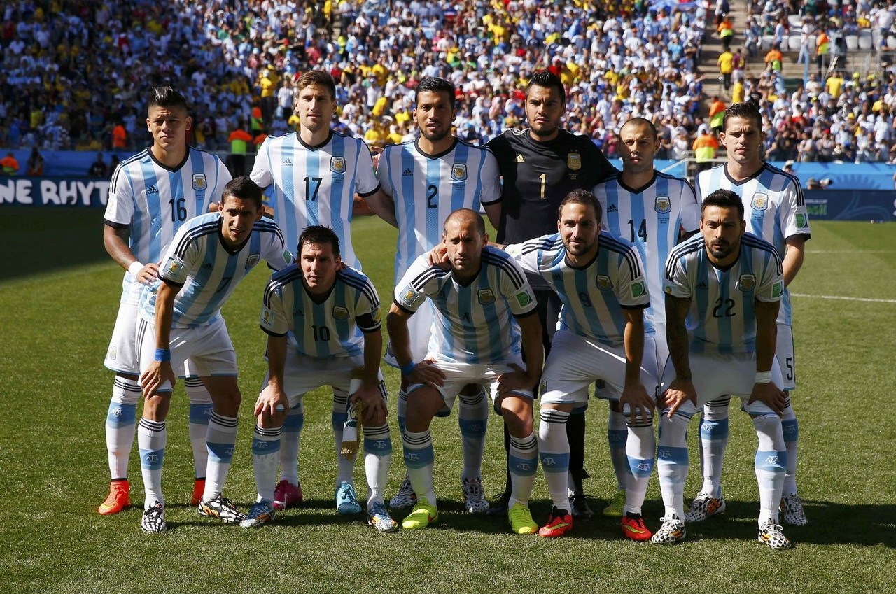 近10年欧冠门将零封率：拉亚54%第1，布冯47%第2，奥纳纳上榜（欧冠近十年门将零封率榜：拉亚以54%居首，布冯47%次席，奥纳纳入围）