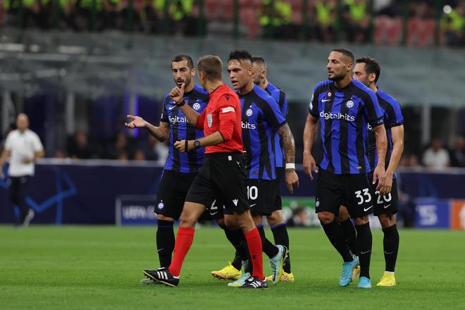 西媒：皇马瞄准葡体22岁中卫新星，合同年前或被迫放人（西媒：皇马看中葡萄牙体育22岁中卫新星，合同临近或将被迫出售）