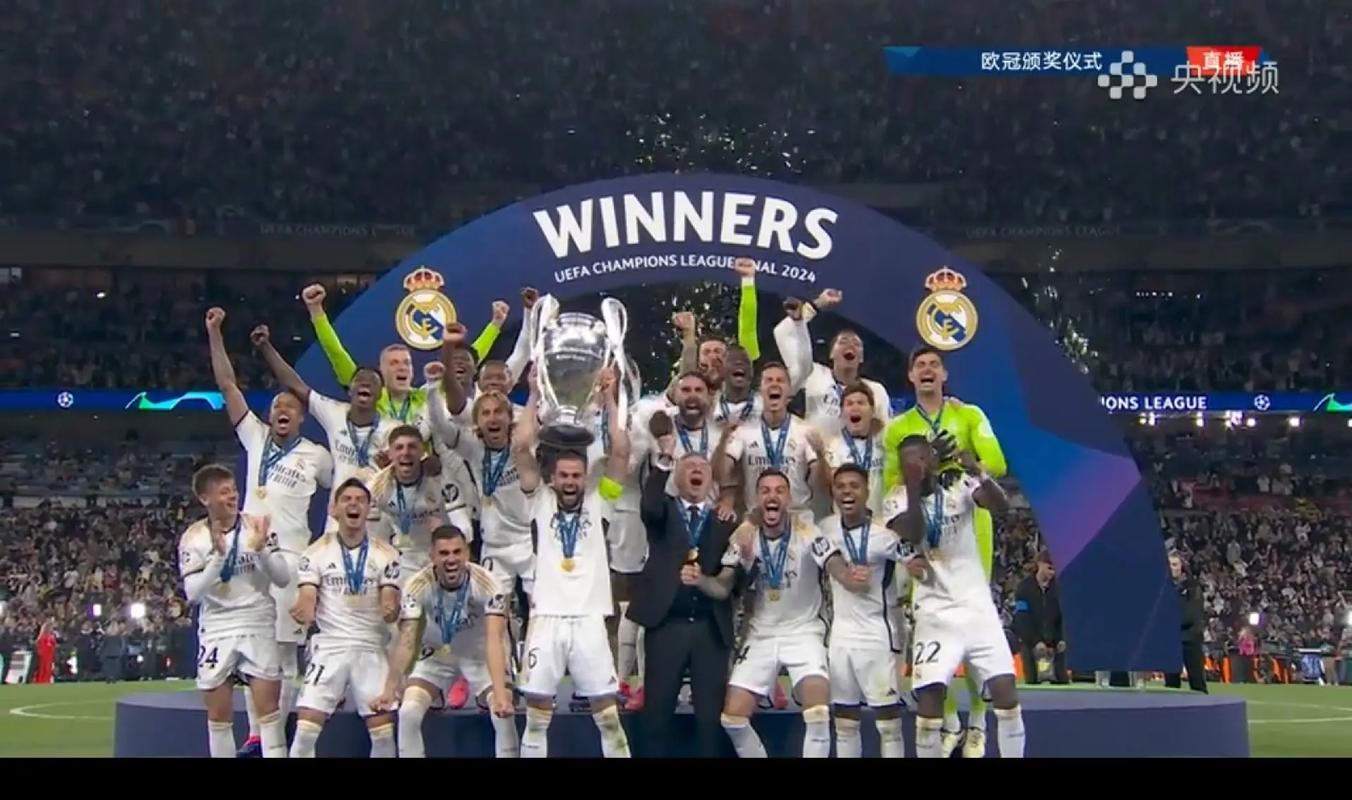 约罗：姆伯莫也会说法语，现在我们的团队就像一个大家庭