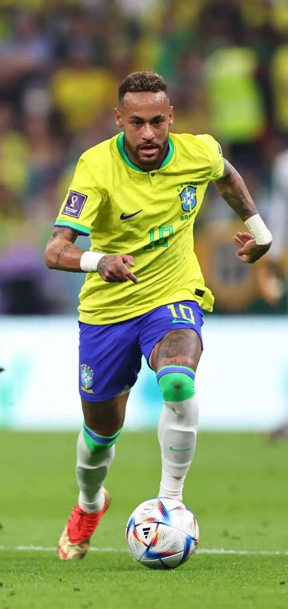 大马丁谈上届世界杯：梅西发言很严肃，我就调侃“梅西别怂”（大马丁回忆上届世界杯：梅西语气严肃，我笑称“梅西别怂”）