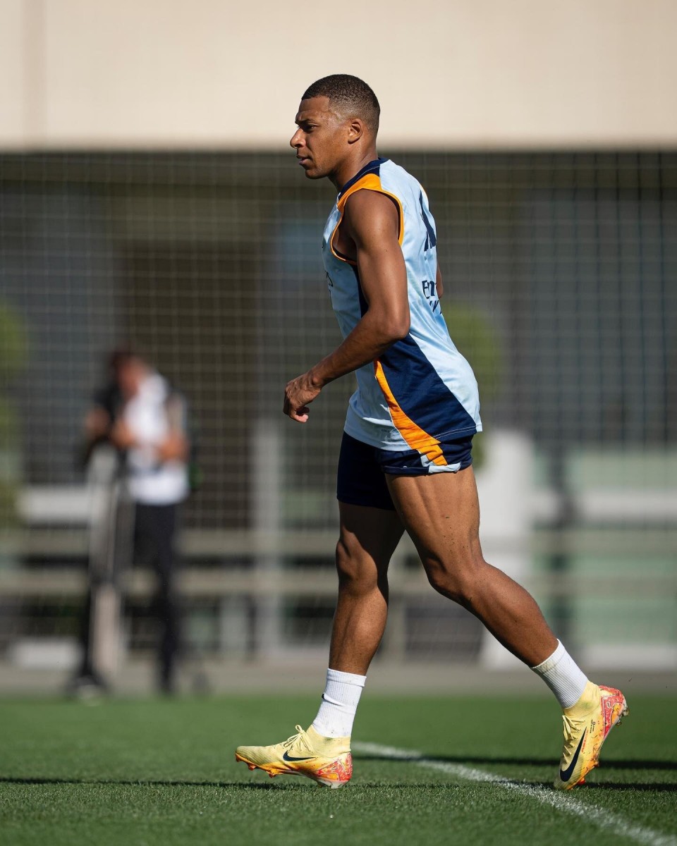 足球五大联赛最具效率前锋榜公布，黑马登顶